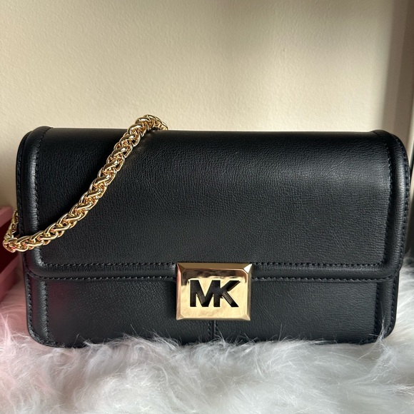 Michael kors bag - Picture 1 of 4